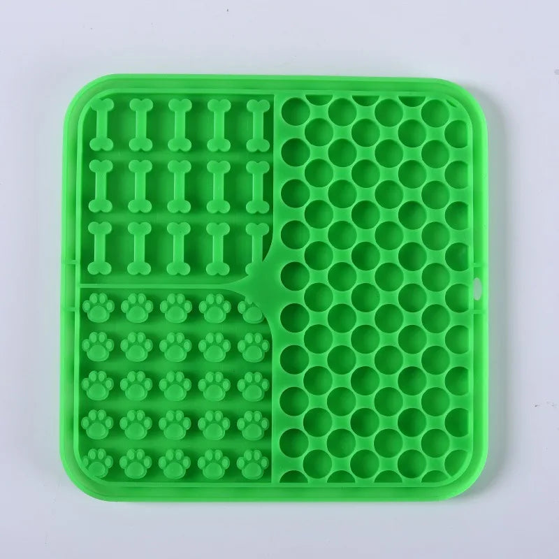 Pet Supplies Dog Licking Mat Silicone Cat Slow Food Tableware Bowl Suction Cup Anti Choking ,Anti Overturning Healthy Meal Mat
