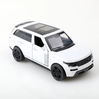 (Bagged) 1/36 scale replica Range Rover die-cast toy car model, three doors that can be opened, pullback function, boy's toy.