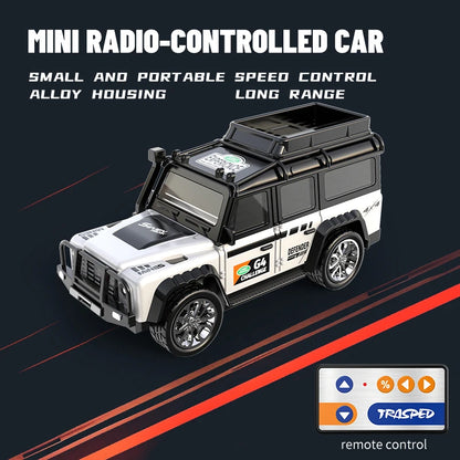 6601Green RC Car MINI Alloy 1/64 Remote Control Car Convenient to Carry 60 Minutes of Work Time Children's Gifts Electronic Toy