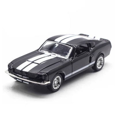 1:32 Alloy Diecast Classic Ford Mustang GT 1967 GT500 Vintage Model Classic Pull Back Toy Car Miniature Vehicle Replica Kid Gift