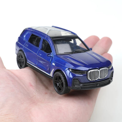 (Bagged) 1/36 scale replica X5 off-road toy car model, die-cast metal, boy's toy, three doors can be opened, pullback function.