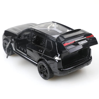 (Bagged) 1/36 scale replica X5 off-road toy car model, die-cast metal, boy's toy, three doors can be opened, pullback function.